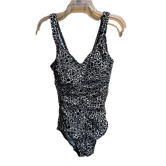 Maxine of‎ Hollywood Retro One Piece Swim Black White  Size USA 14 Ruching - Picture 1 of 4